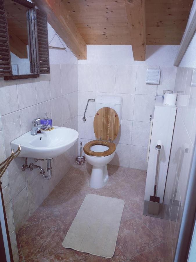 Apartman Hygge Omiš Exteriör bild